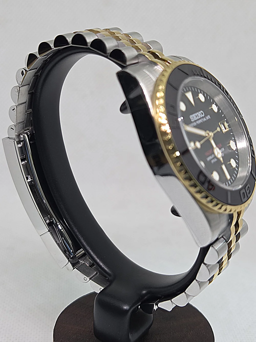 Custom 40mm Seiko Automatic Mod Watch Two Tone Yacht-Master on Jubilee
